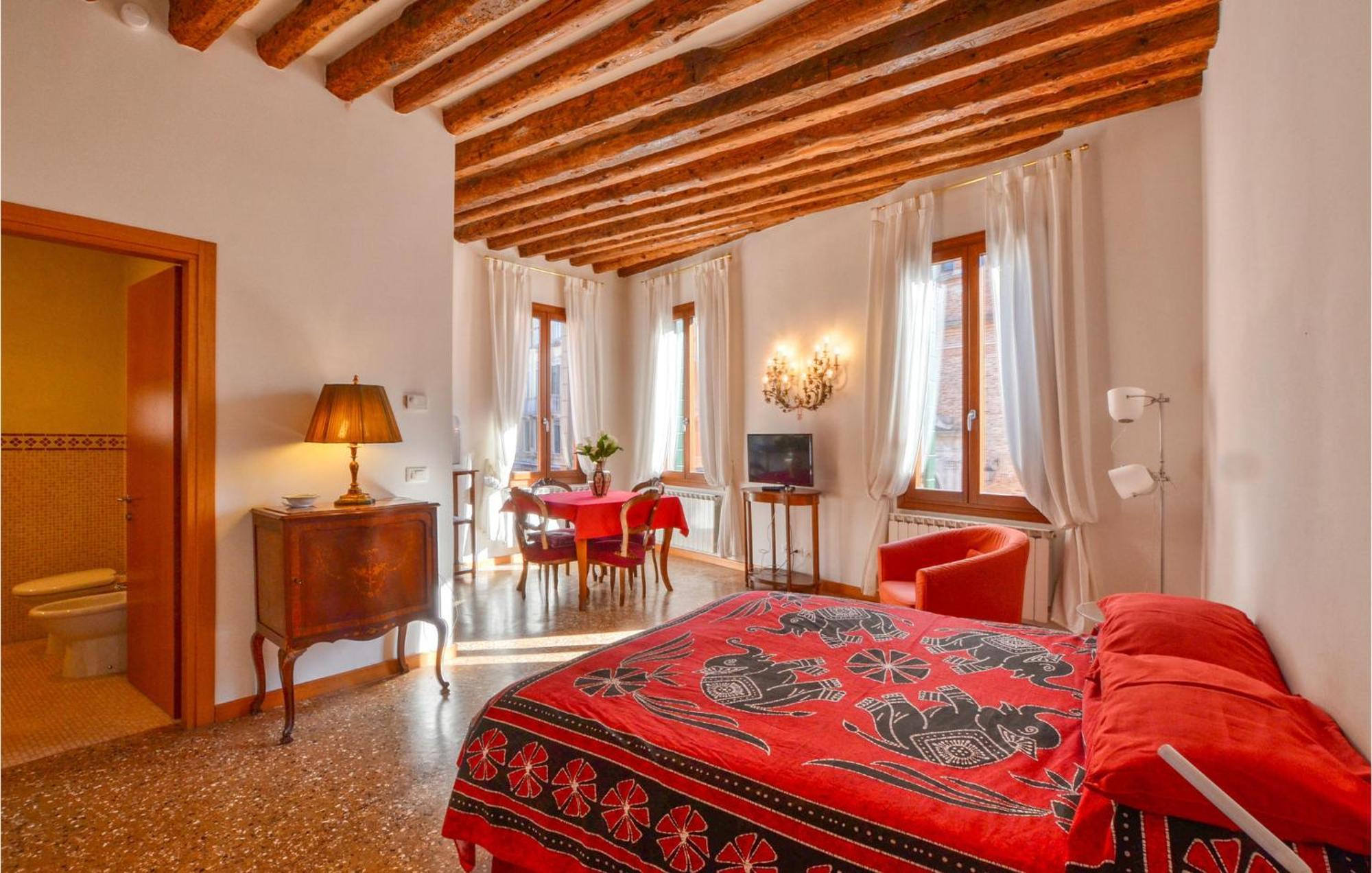 Stunning Apartment In Venezia With Kitchenette Eksteriør bilde