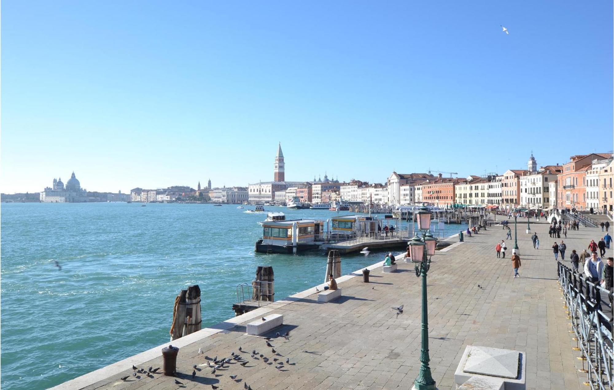 Stunning Apartment In Venezia With Kitchenette Eksteriør bilde